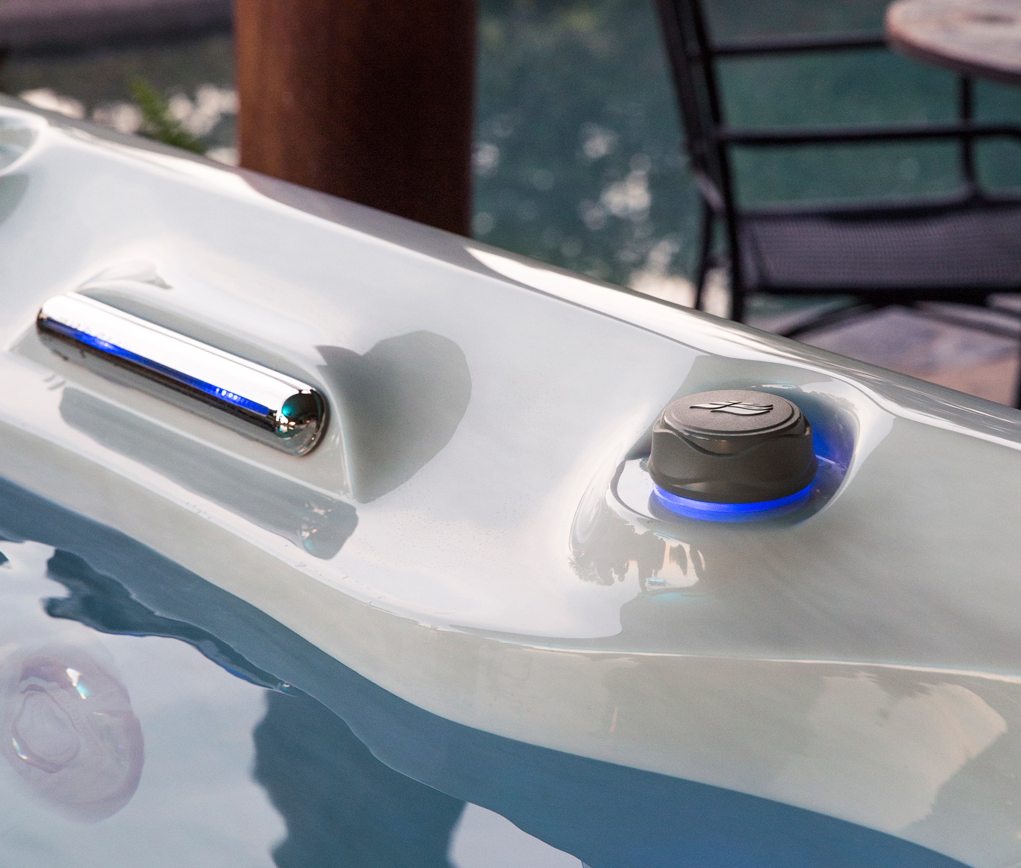 Sundance Spas 780 Series Chelsee Waterfall Sundance Spas 780 Series Chelsee Waterfall