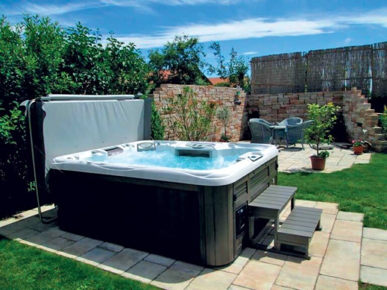 Hot tub installation in Springfield