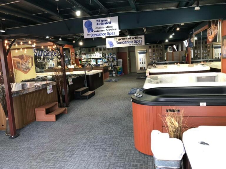 Hot tubs showroom in Springfield MO